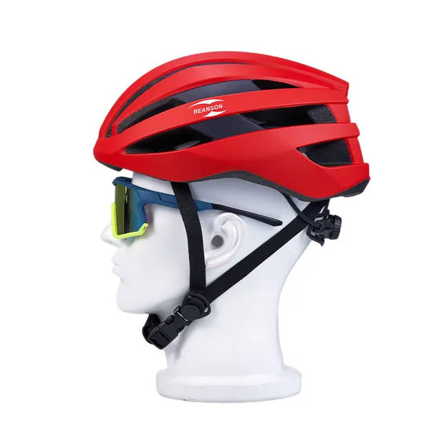 Why Don't More People Wear Collapsible Bike Helmets?