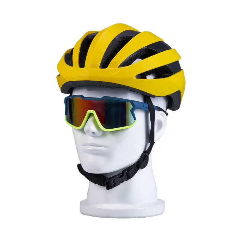 How to Choose a Cycling Helmet: A Comprehensive Guide