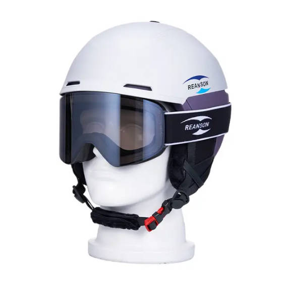 Ski Helmet manufacture.jpg