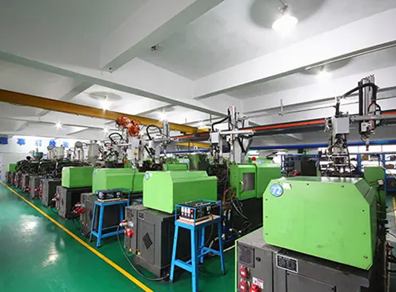 Skiing Helmets Manufacturer